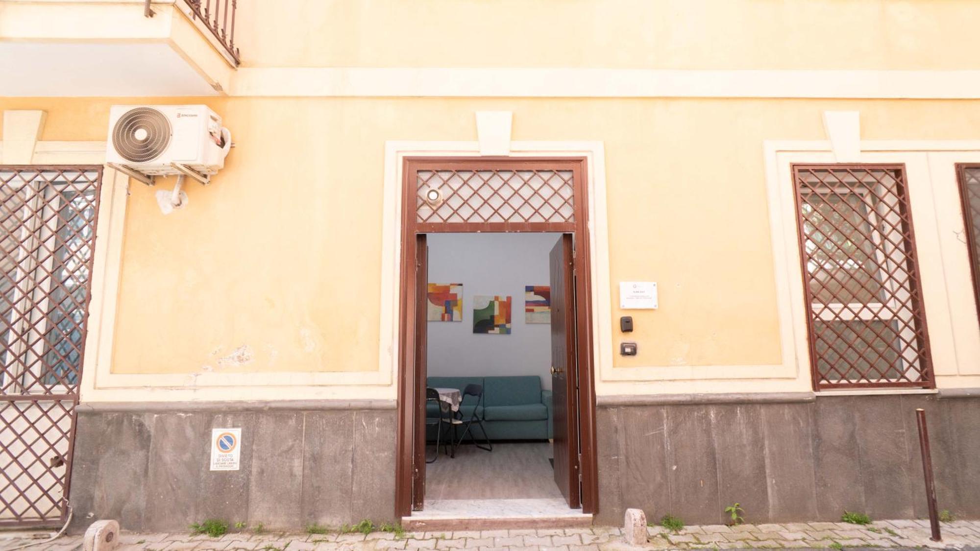 Casa Vacanze Alma B&B Grazioso Appartamento Sul Lungomare Di Pozzuoli A 300Mt Dal Centro E Dal Rione Terra By Movery Bagian luar foto