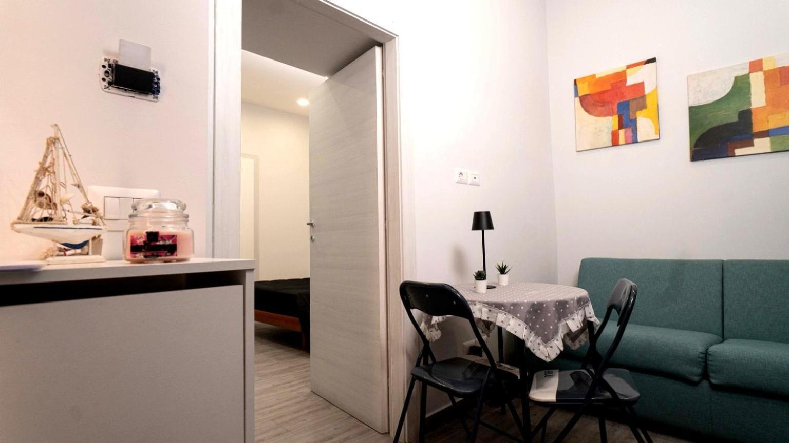 Casa Vacanze Alma B&B Grazioso Appartamento Sul Lungomare Di Pozzuoli A 300Mt Dal Centro E Dal Rione Terra By Movery Bagian luar foto